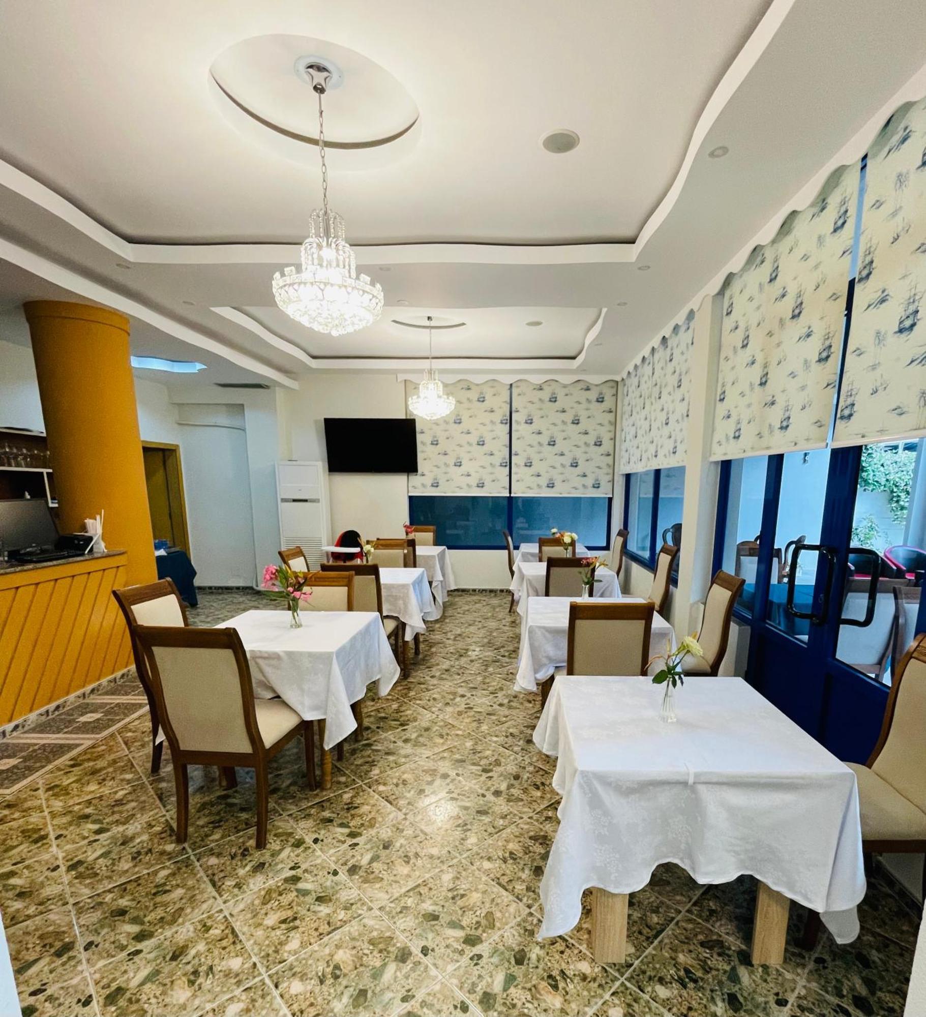 Blue Balcony Hotel Golem  Zewnętrze zdjęcie