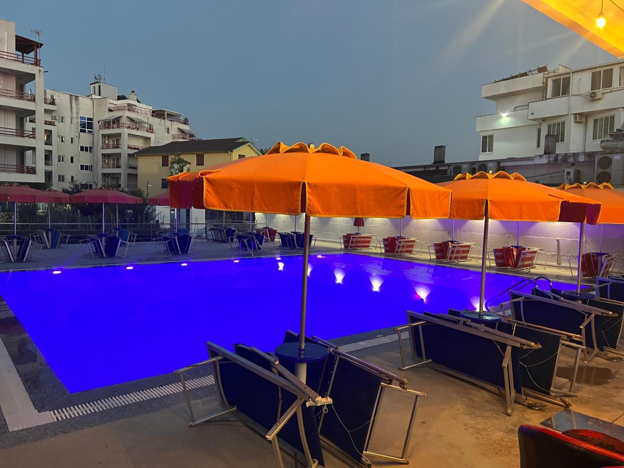 Blue Balcony Hotel Golem  Zewnętrze zdjęcie