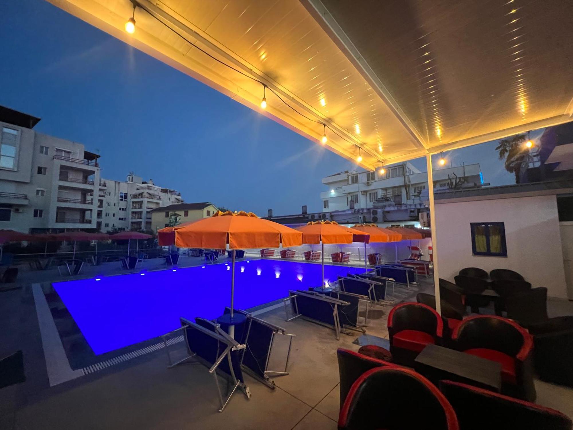 Blue Balcony Hotel Golem  Zewnętrze zdjęcie